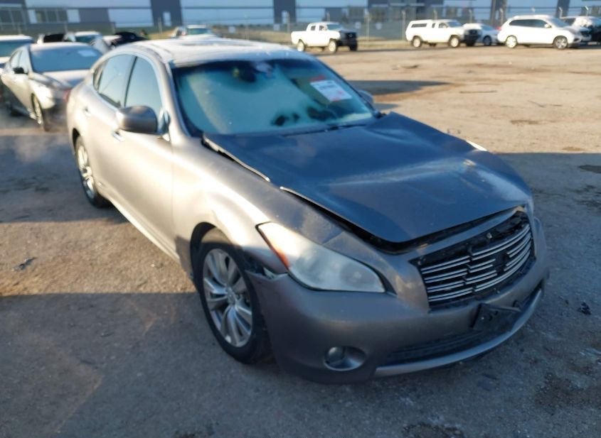 2013 INFINITI M37 photo