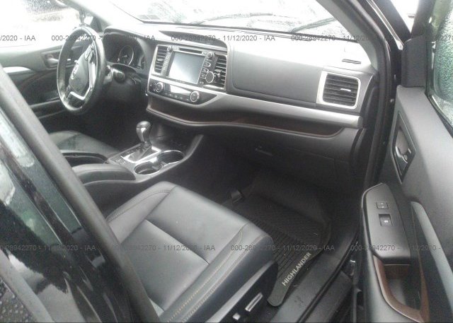 пригнать из сша 2019 TOYOTA HIGHLANDER 5TDJZRFH9KS707450