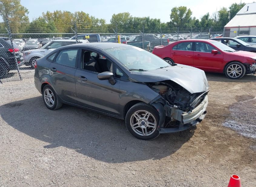 2018 FORD FIESTA SE photo