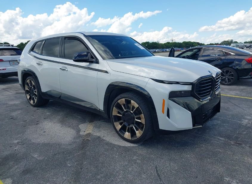 Sold 2023 BMW XM in SOUTHWEST RANCH, FL - SalvageBid