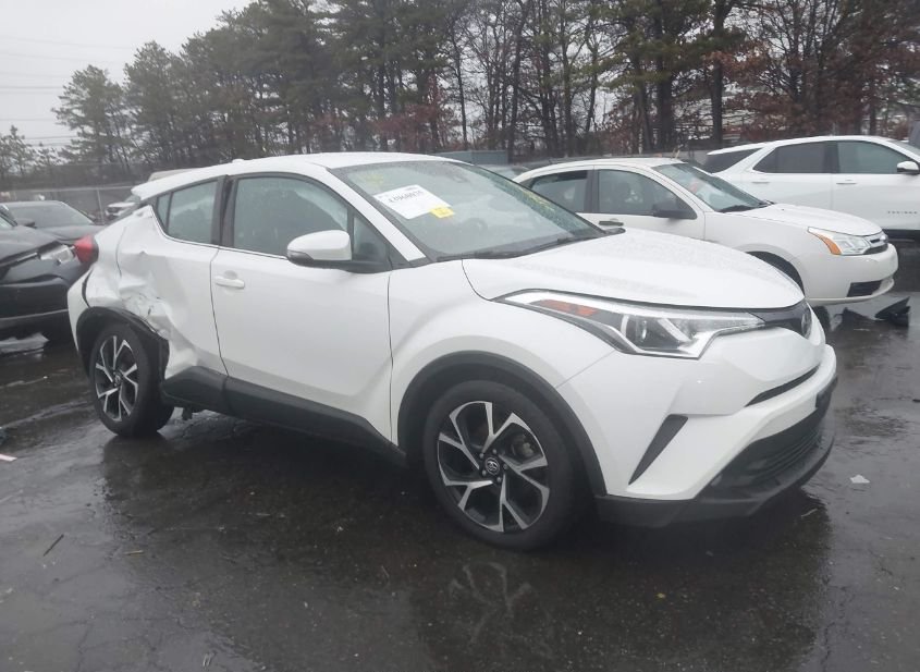 2019 TOYOTA C-HR LIMITED photo