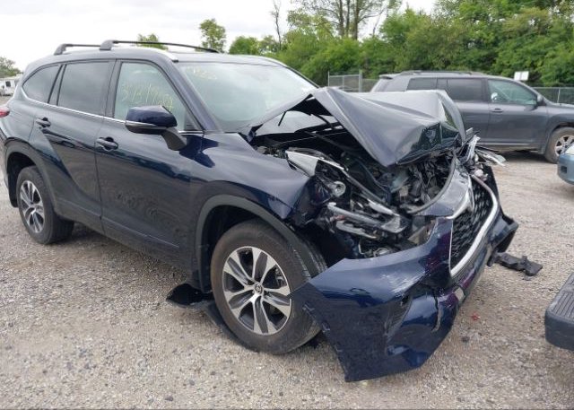 2022 TOYOTA HIGHLANDER (VIN: 5TDGZRBH6NS184263)