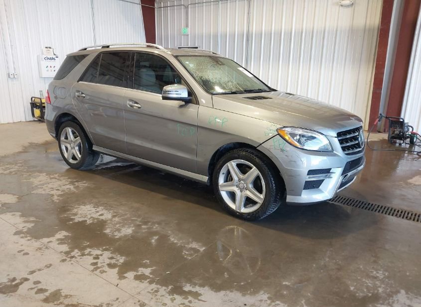 2015 MERCEDES-BENZ ML 400 4MATIC photo