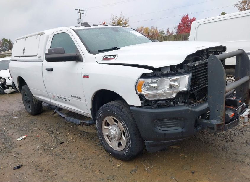 2019 RAM 2500 TRADESMAN 4X4 8' BOX photo