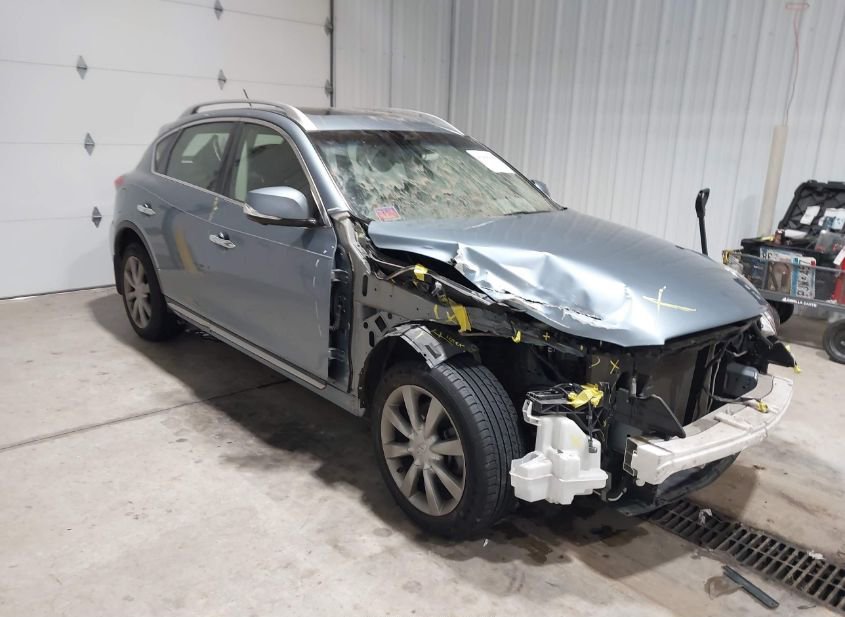 2016 INFINITI QX50 photo