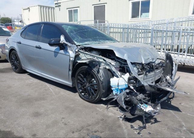 2022 TOYOTA CAMRY (VIN: 4T1KZ1AK1NU060921)