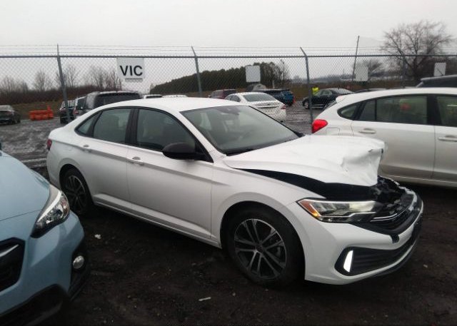 2022 VOLKSWAGEN JETTA (VIN: 3VWBM7BU8NM002246)