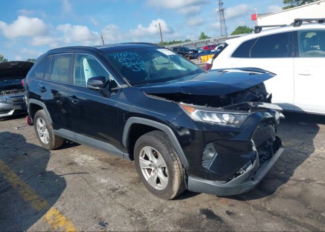 2021 TOYOTA RAV4 XLE (VIN: 2T3W1RFV9MW113669)