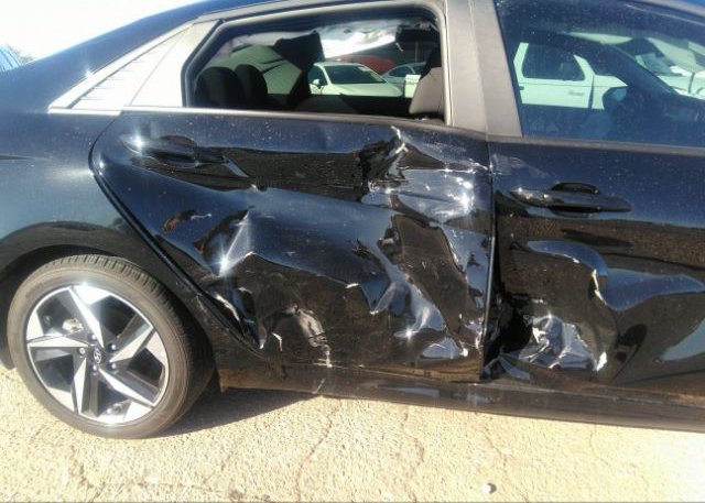 2023 HYUNDAI ELANTRA(VIN: KMHLS4AG7PU412182