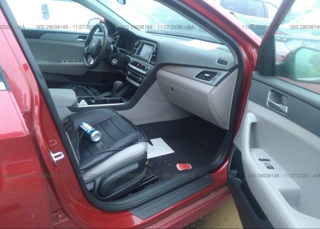 пригнать из сша 2018 HYUNDAI SONATA 5NPE24AF3JH619478