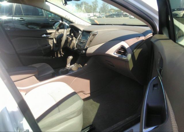 2018 CHEVROLET CRUZE VIN: 1G1BE5SM3J7234755