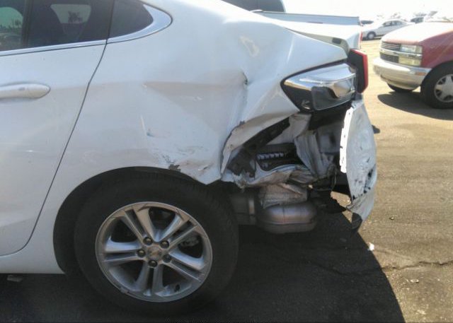2018 CHEVROLET CRUZE VIN: 1G1BE5SM3J7234755