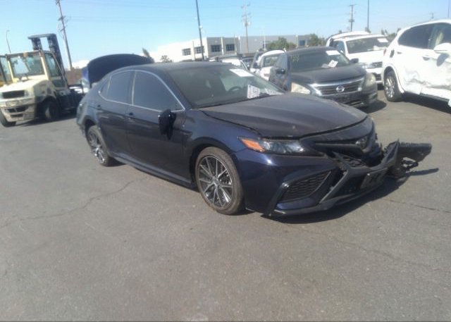 2022 TOYOTA CAMRY (VIN: 4T1T11AK1NU651262)