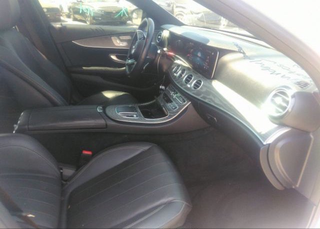 2021 MERCEDES-BENZ E-CLASS(VIN: W1KZF8DB1MA910908