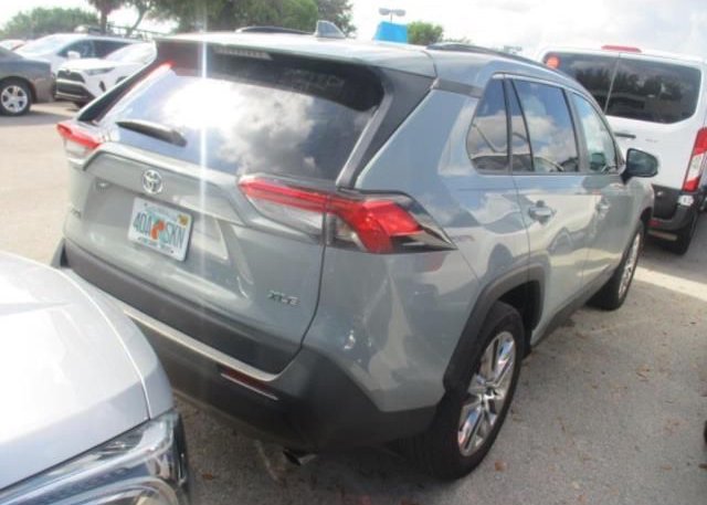 2021 TOYOTA RAV4(VIN: 2T3C1RFV0MW162035