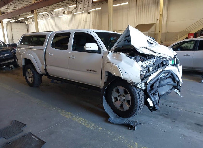 2013 Toyota Tacoma 4.0L photo