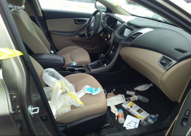 5NPDH4AE9GH776989 2016 HYUNDAI ELANTRA-4