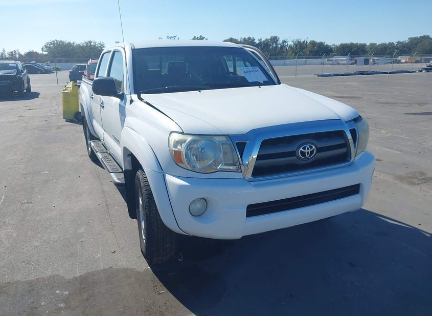 2010 Toyota Tacoma 4.0L photo