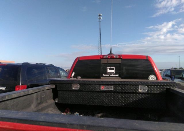 2018 CHEVROLET SILVERADO 1500 VIN: 3GCUKREC9JG470589