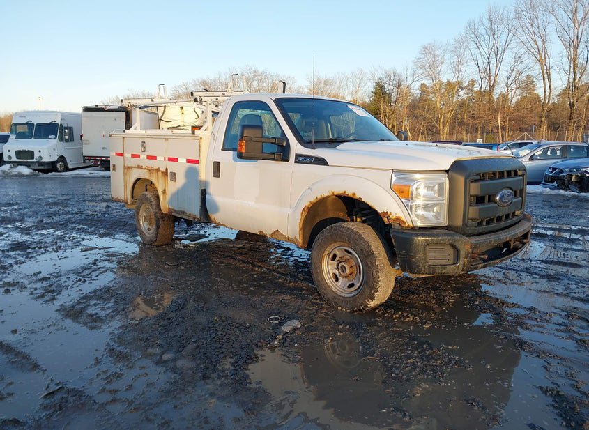 2013 FORD F-350 XL photo