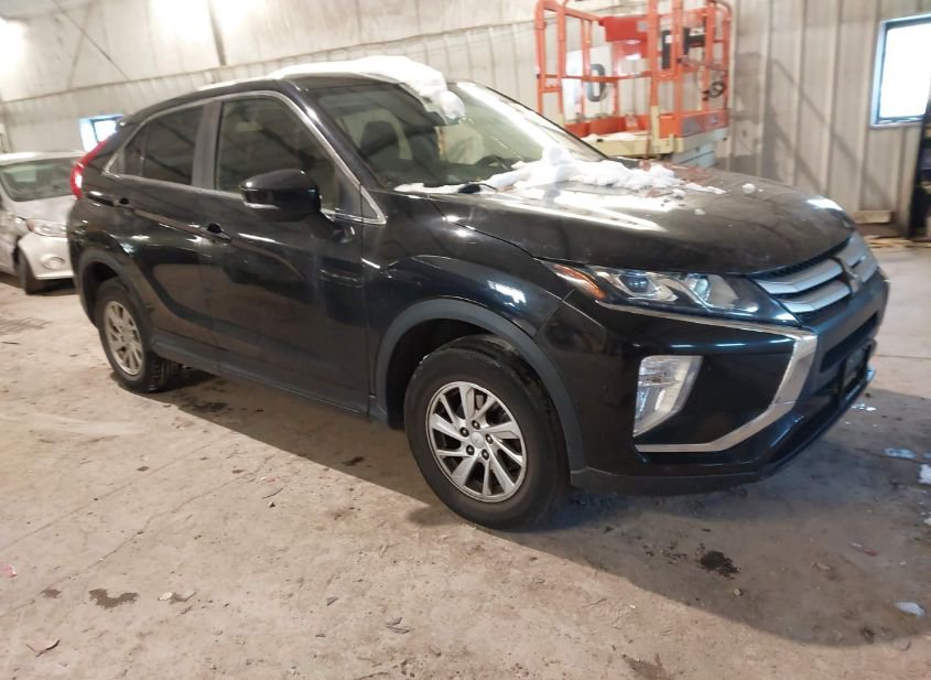 2019 MITSUBISHI ECLIPSE CROSS ES photo