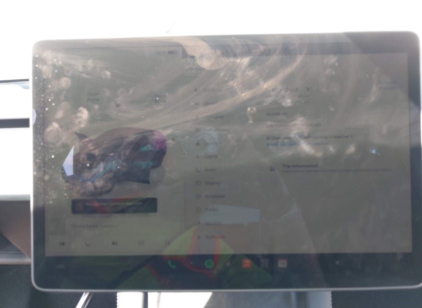 2025 Tesla Model Y EL(VIN: 7SAYGDEE8SF245260