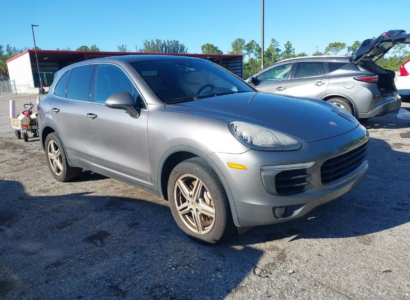 2017 PORSCHE CAYENNE S photo