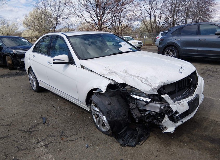 2013 Mercedes-Benz C 300 3.5L photo