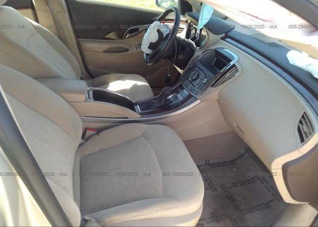 пригнать из сша 2011 BUICK LACROSSE 1G4GA5EC2BF123144