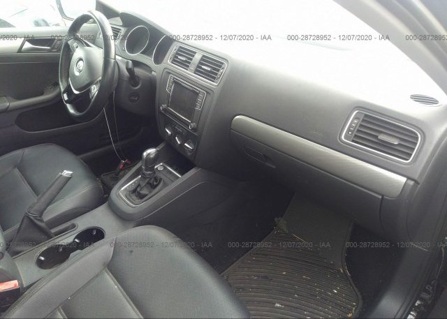 пригнать из сша 2017 VOLKSWAGEN JETTA 3VWDB7AJ0HM294498