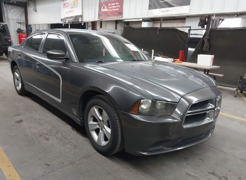 2013 DODGE CHARGER SE photo