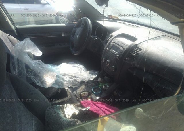 5XYKT4A19BG059821 2011 KIA SORENTO