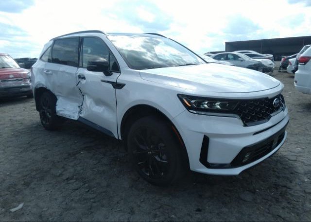 2021 KIA SORENTO (VIN: 5XYRKDLF6MG026921)