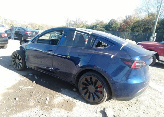 2022 TESLA MODEL Y(VIN: 7SAYGDEF8NF460070