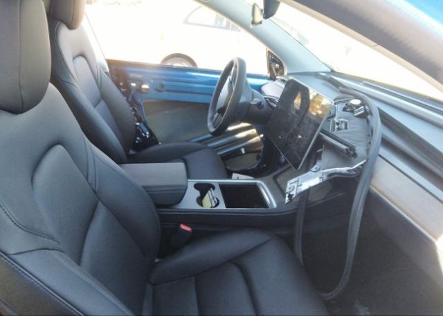 2022 TESLA MODEL Y(VIN: 7SAYGDEF8NF460070