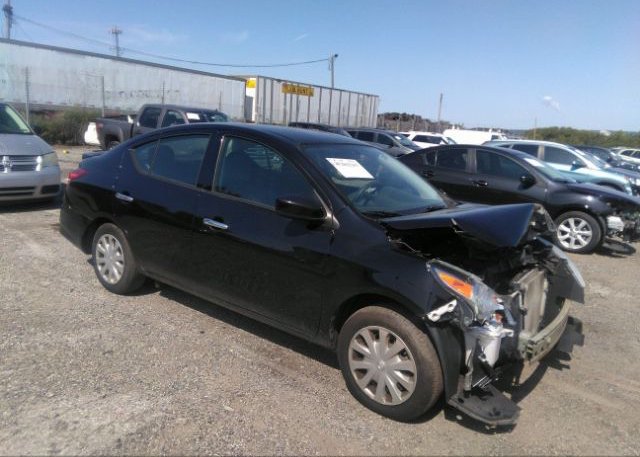 3N1CN7AP9KL855677 2019 NISSAN VERSA SEDAN