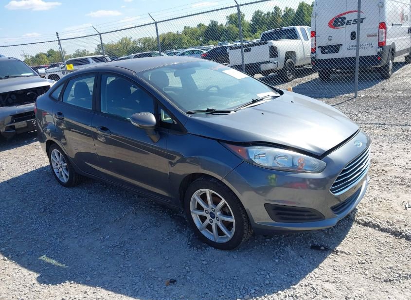 2015 FORD FIESTA SE photo
