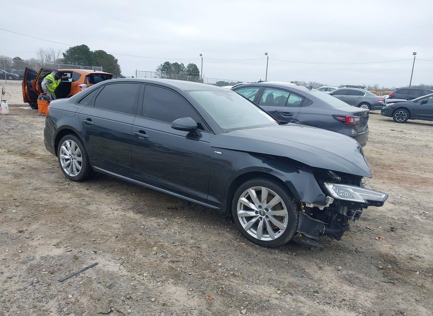 2018 Audi A4 2.0L photo