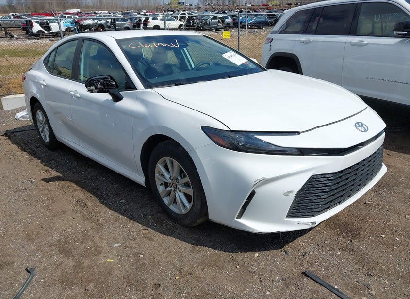 2025 Toyota Camry 2.5L photo
