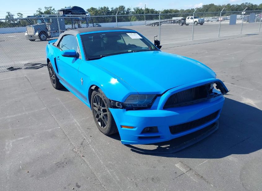2014 FORD MUSTANG V6 PREMIUM photo
