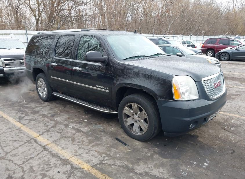 2009 GMC YUKON XL 1500 DENALI photo