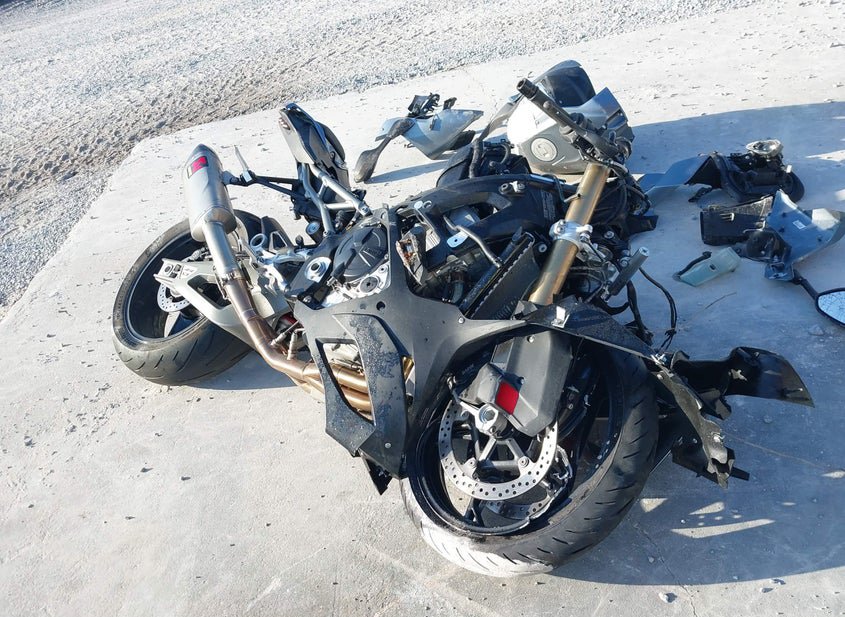 2025 BMW S 1000 4 photo