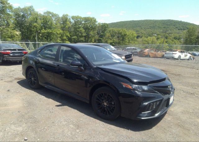 2022 TOYOTA CAMRY (VIN: 4T1G11BK5NU062957)