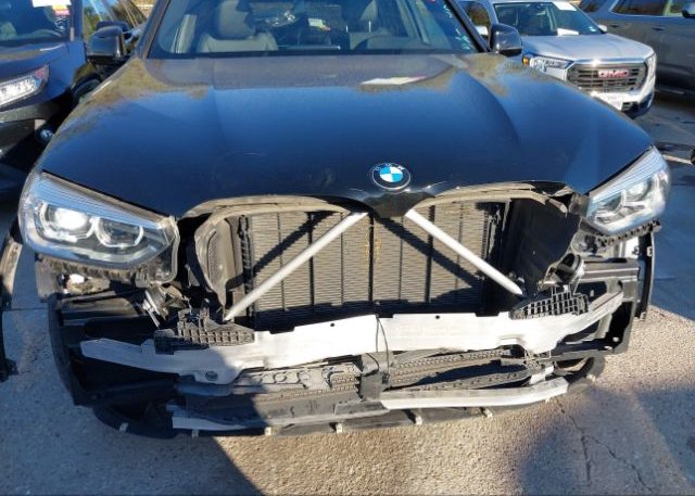 2021 BMW X3(VIN: 5UXTY5C08M9F10730