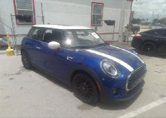 2021 MINI Hardtop COOPER 1.5L VIN WMWXR3C04M2N09856 auction photo