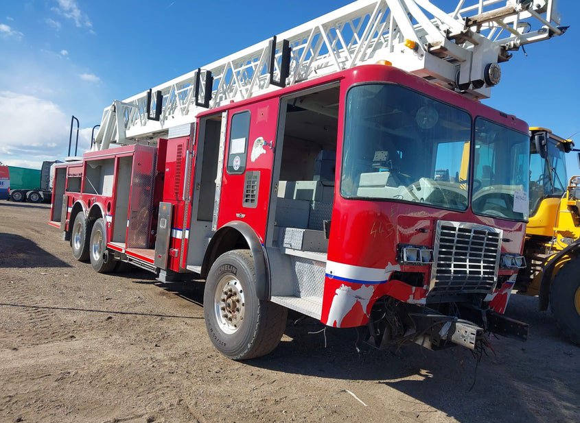 2001 Hendrickson Firetruck photo