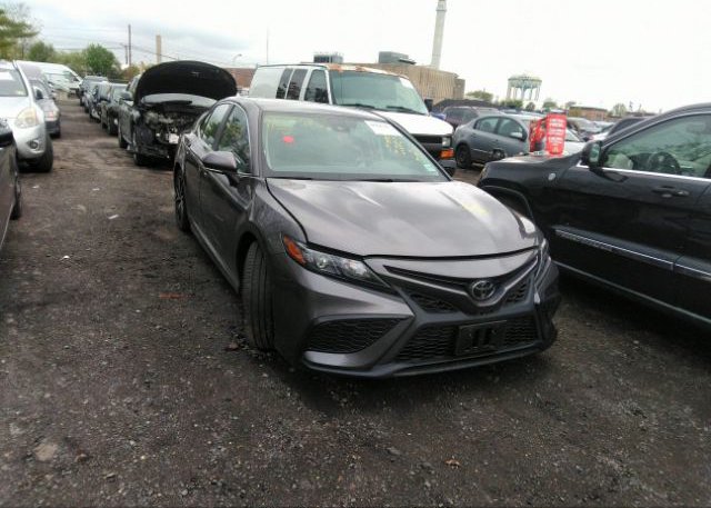 2022 TOYOTA CAMRY (VIN: 4T1G11BK4NU056213)