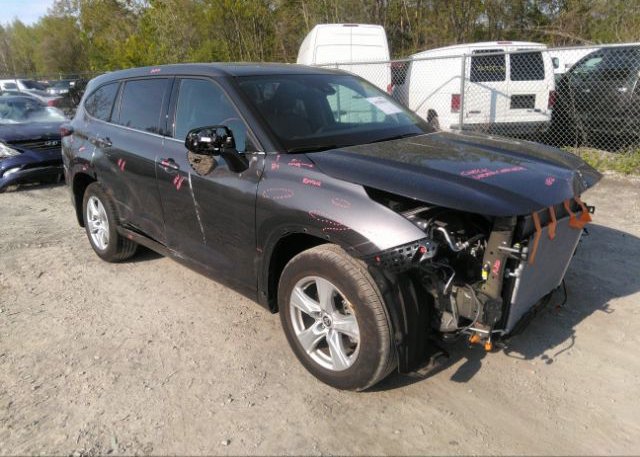 2022 TOYOTA HIGHLANDER (VIN: 5TDBZRBH5NS582820)