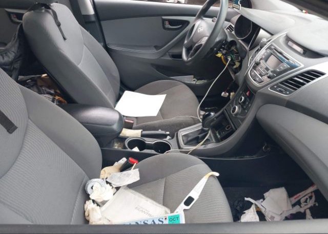 5NPDH4AE2GH720831 2016 HYUNDAI ELANTRA-4