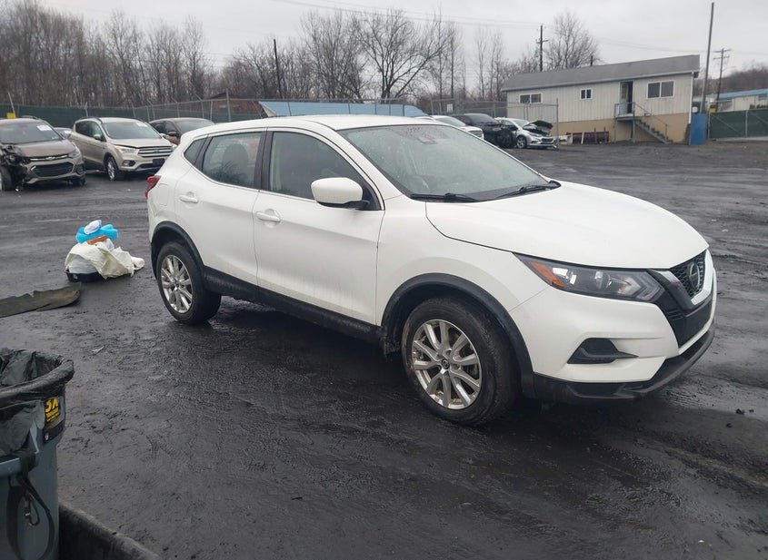 2021 Nissan Rogue Sport 2.0L photo